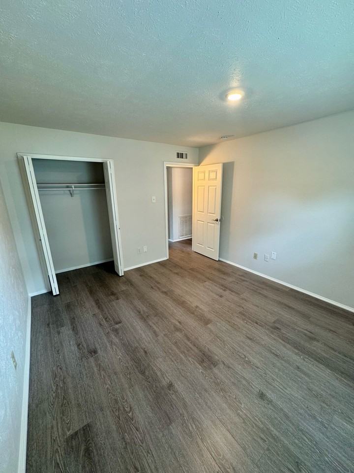 728 Leading Ln #1 - Photo 7 of 10