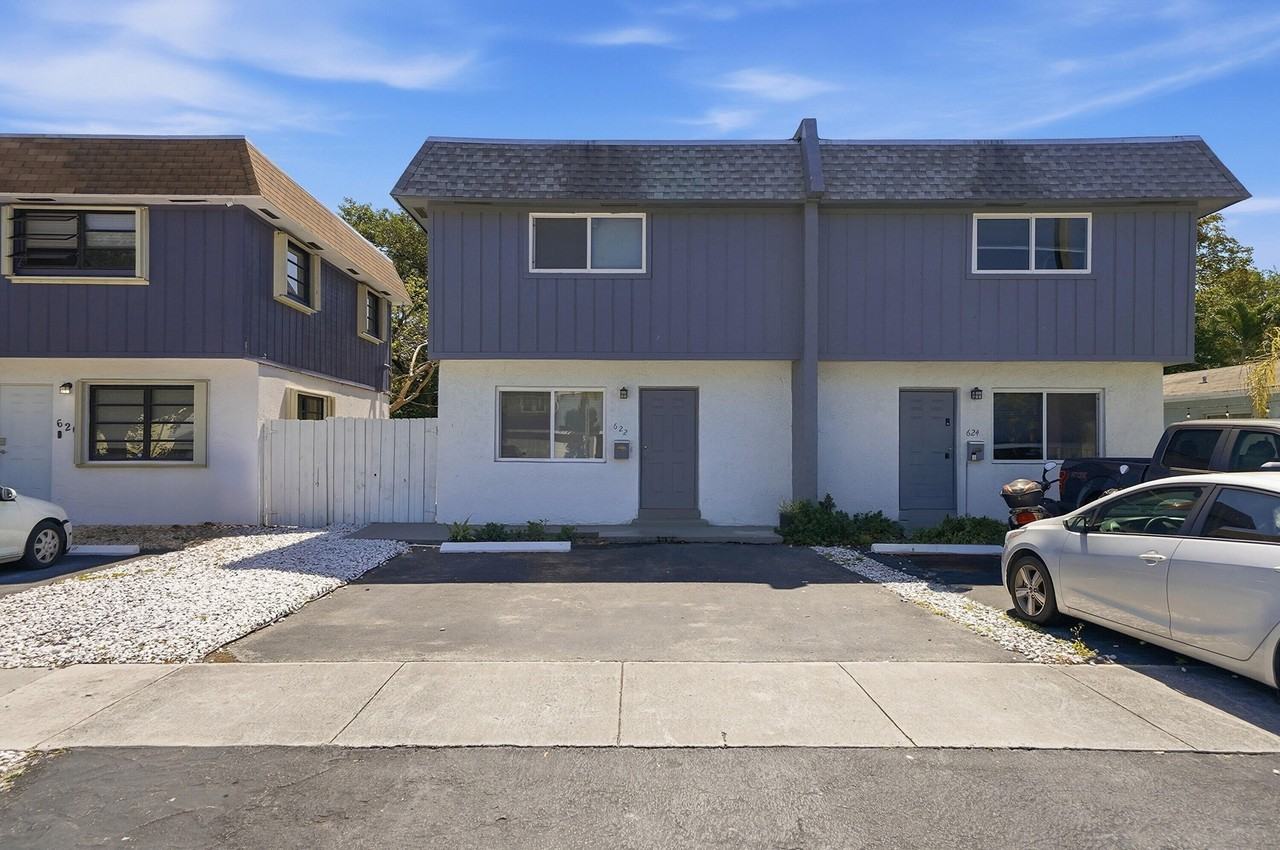 622 Sw 7th Ave - Photo 2 of 19