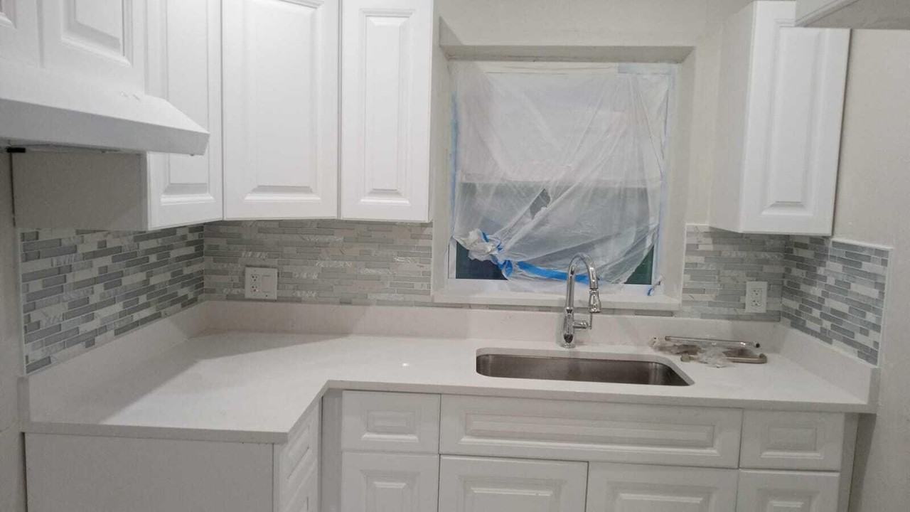 510 Texas Ct - Photo 3 of 3