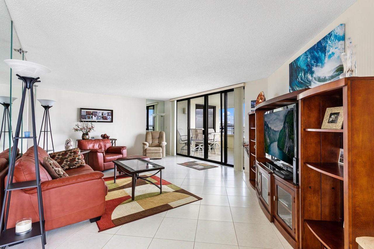 5070 N Ocean Dr #21C - Photo 5 of 28