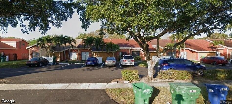 2427 Nw 55th Ter #2427 - Photo 2 of 6