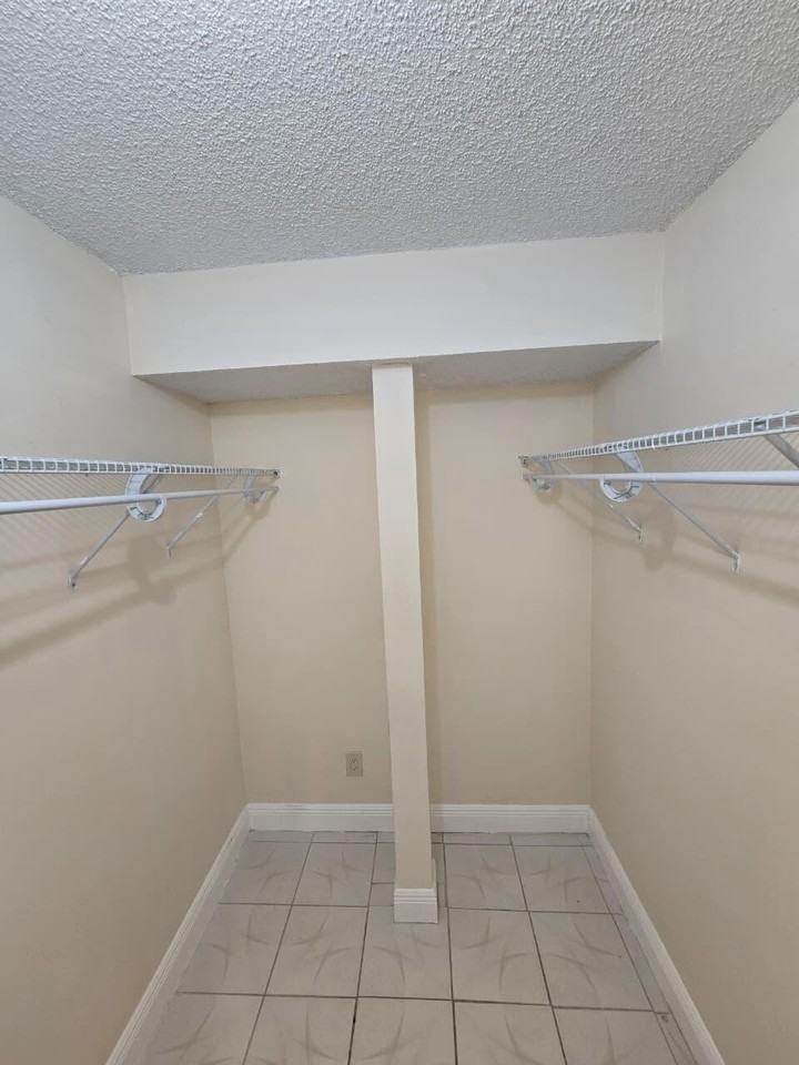 4304 Nw 9th Ave #1-3B - Photo 7 of 10