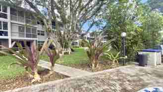 1200 Sw 12th St #305 - Photo 1 of 1