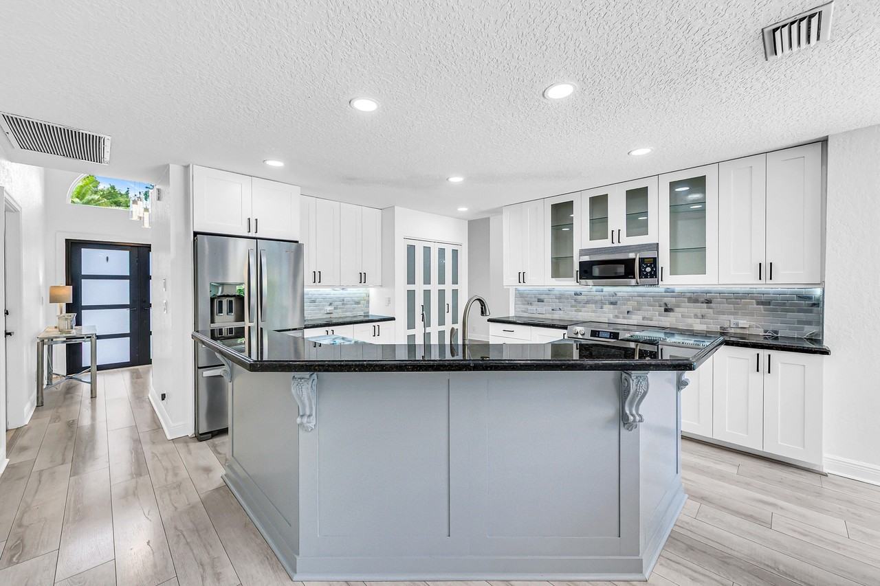 6183 Vista Linda Ln - Photo 5 of 34