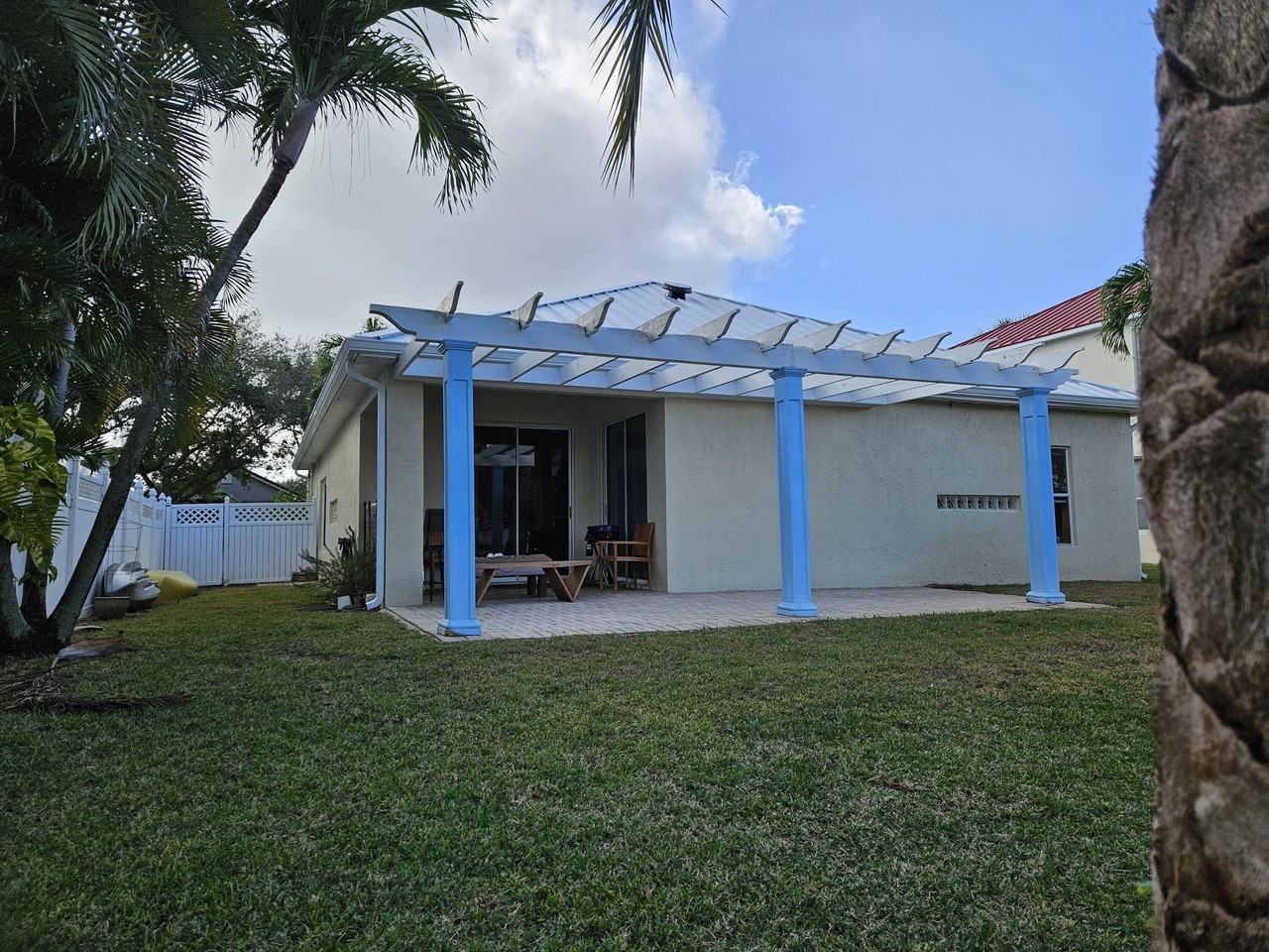 1105 Anchor Pt - Photo 4 of 19