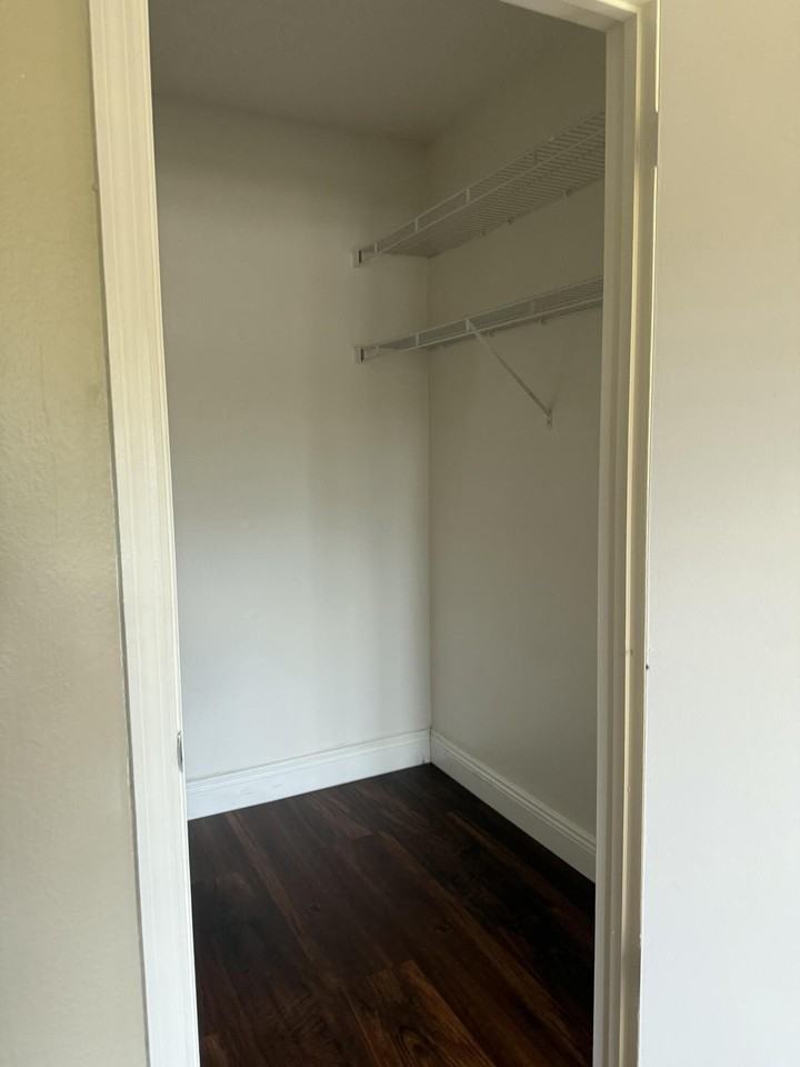2313 N Congress Ave #18 - Photo 5 of 7