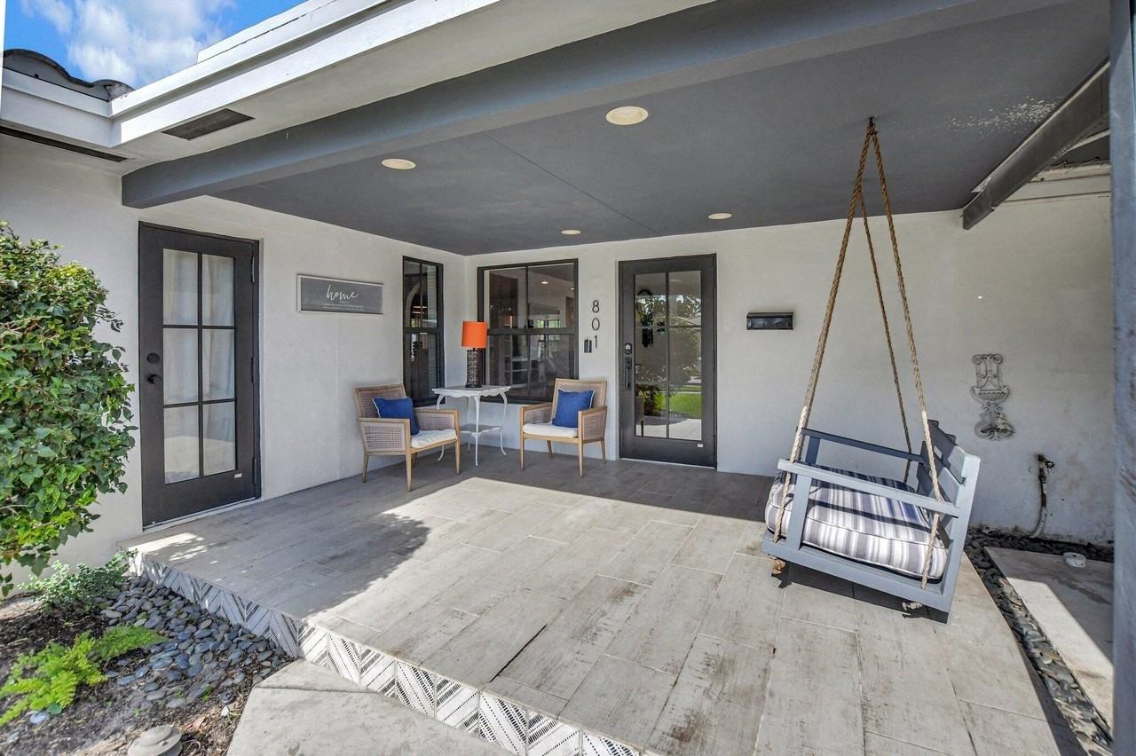 801 Sw 5th St - Photo 4 of 48