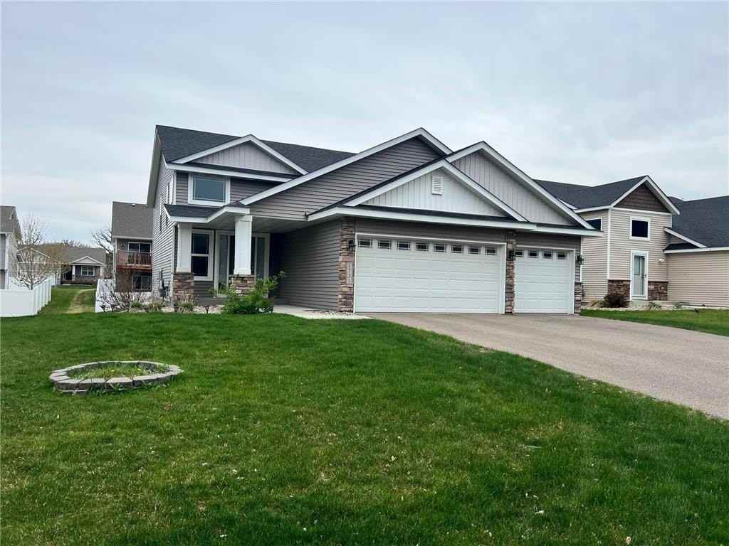 1731 Riverside Dr - Photo 2 of 39