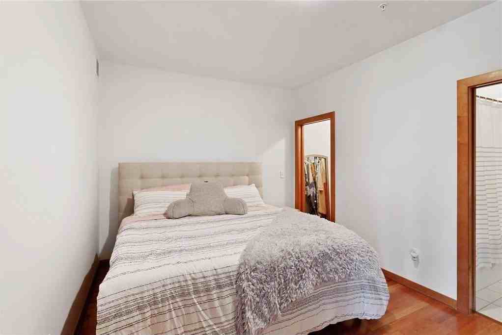15 E Franklin Ave #211 - Photo 6 of 20