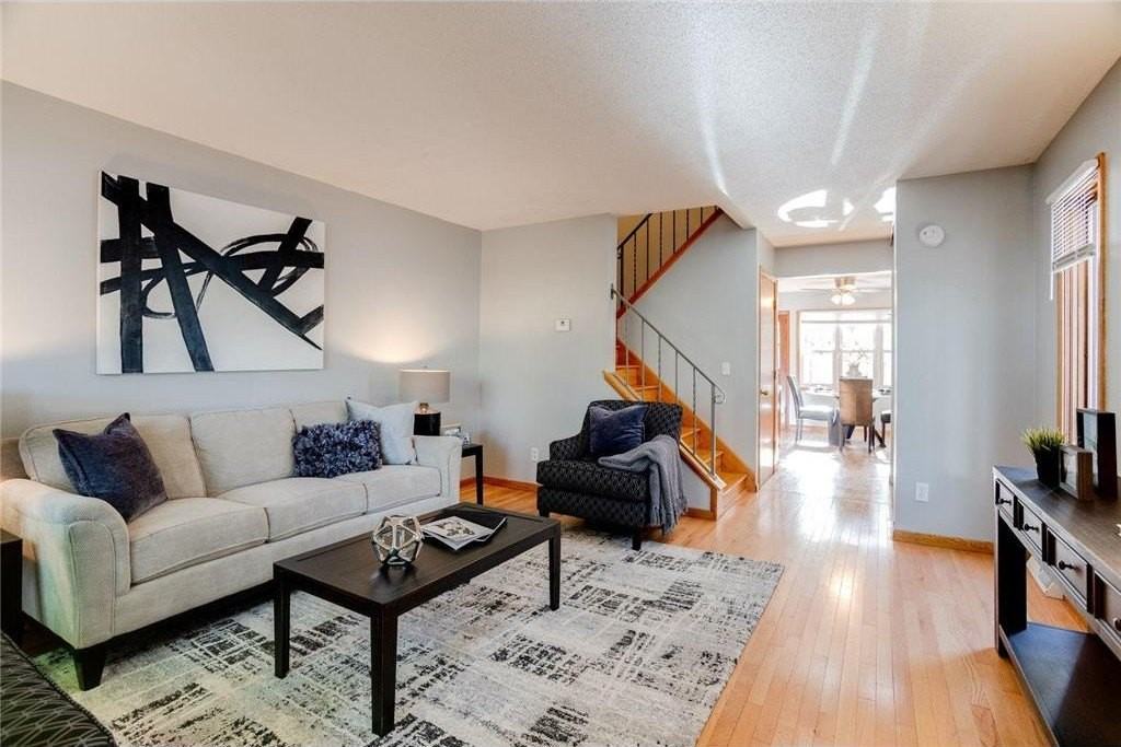 821 Weeks Ave Se - Photo 2 of 20