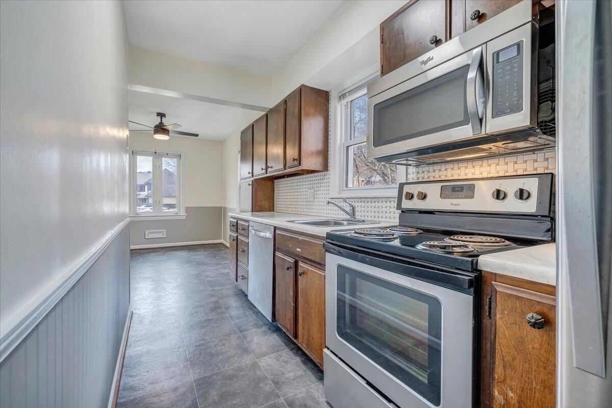 3620 Manassas Dr - Photo 6 of 21