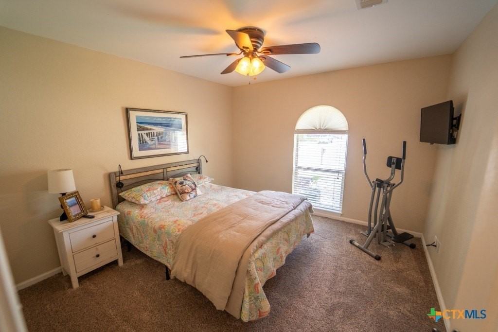 301 Antietam Dr - Photo 7 of 11