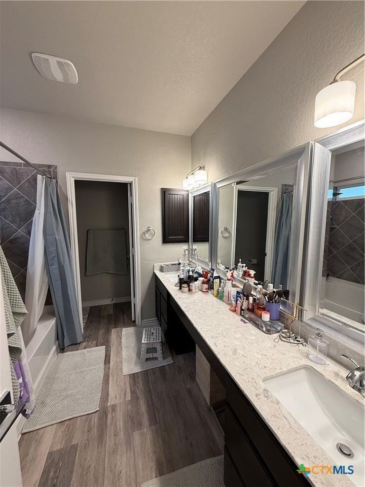 1908 Brandon Oak - Photo 6 of 14