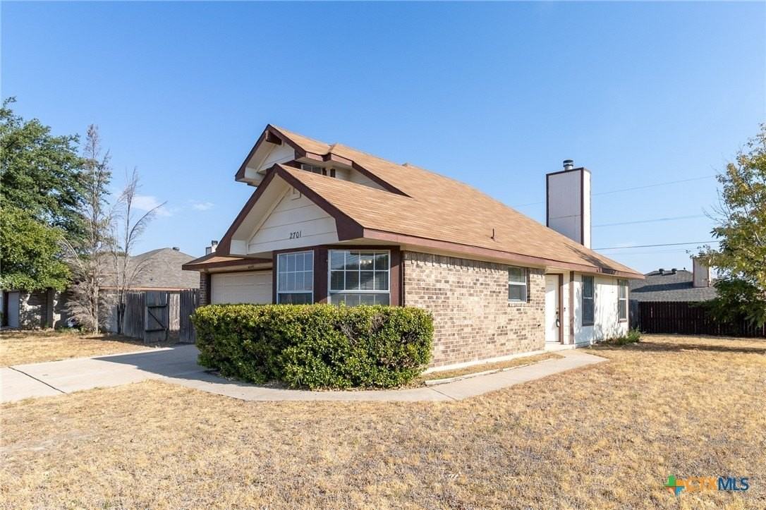 2701 Woodlands Dr - Photo 2 of 15