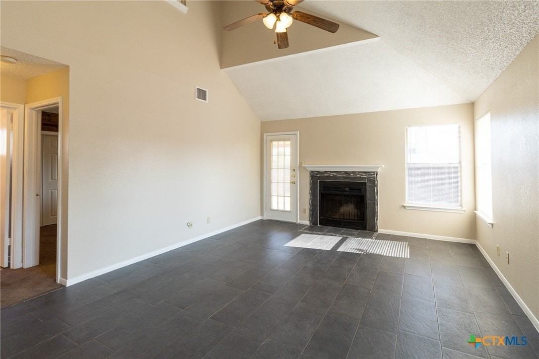 2701 Woodlands Dr - Photo 3 of 15