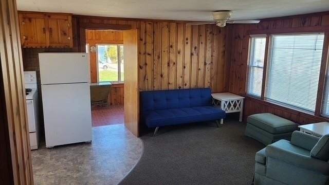 2 Robertson Rd - Photo 4 of 10