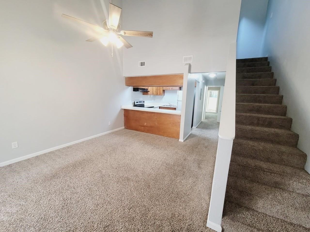 1257 Orange Ave E - Photo 2 of 23