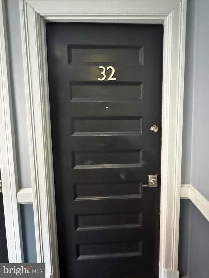 1322 15th St Nw #32 - Photo 5 of 27