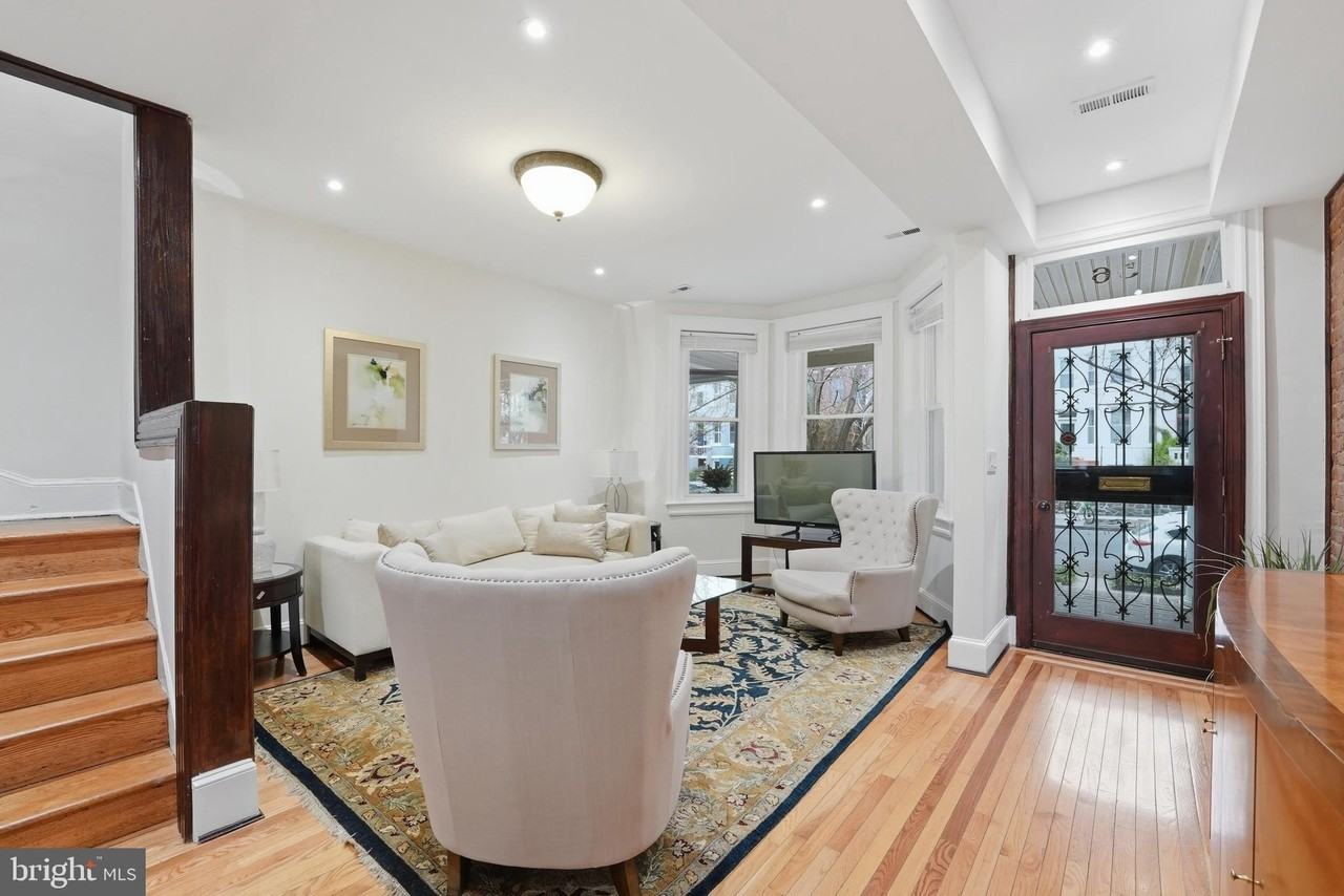 56 Adams St Nw - Photo 5 of 41