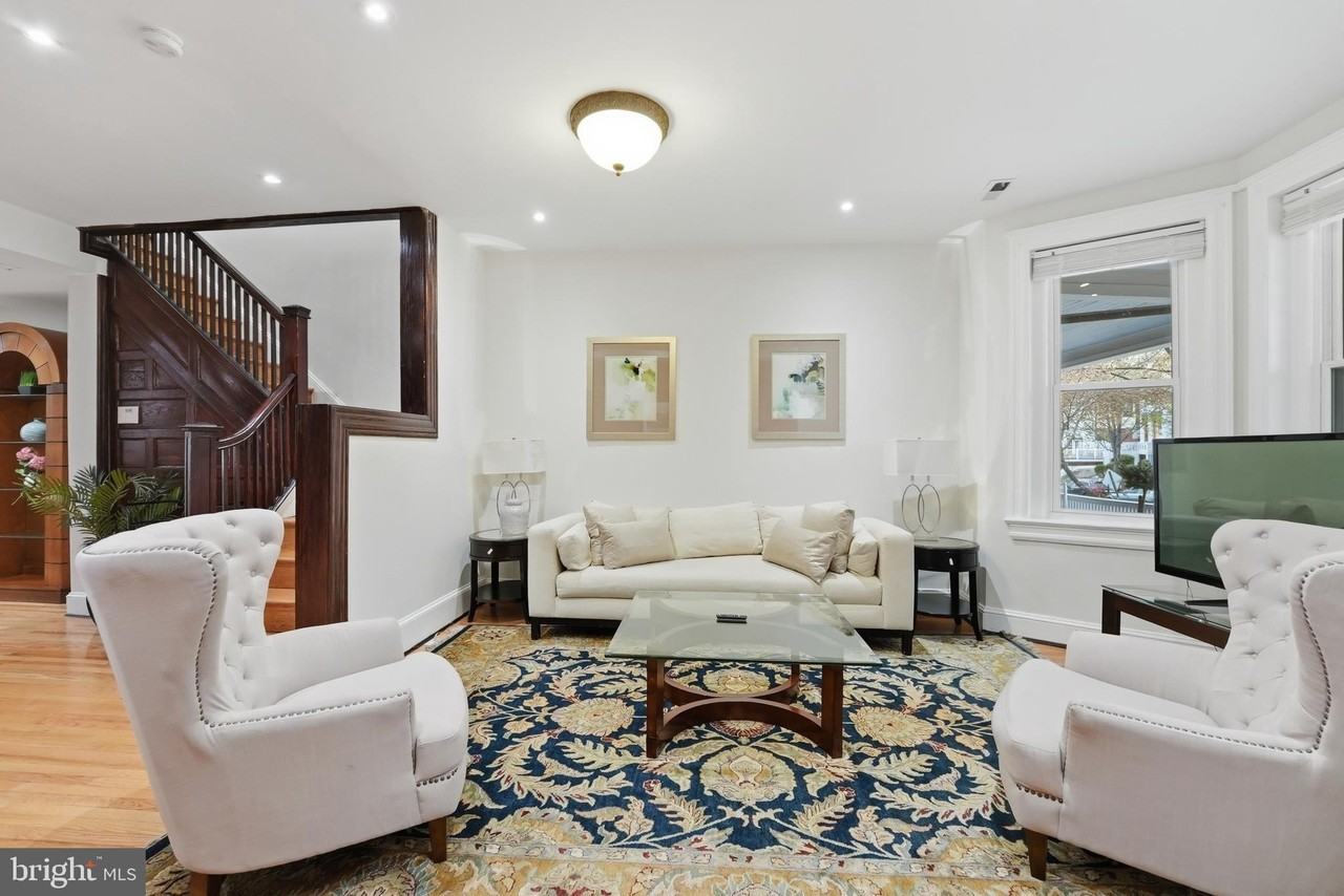 56 Adams St Nw - Photo 6 of 41