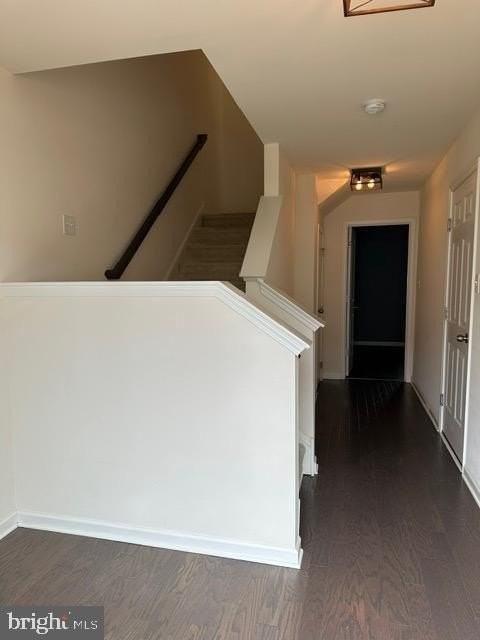 933 Lissicasey Loop - Photo 2 of 20