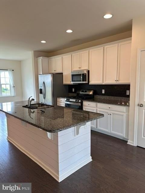 933 Lissicasey Loop - Photo 7 of 20