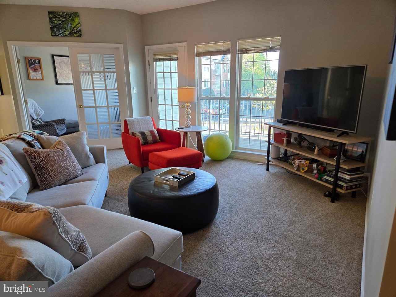 2410 Chestnut Terrace Ct #204 - Photo 3 of 27