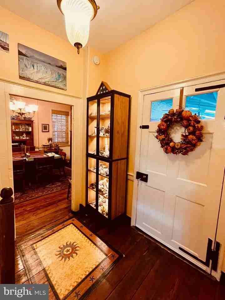 30 Cornhill St - Photo 7 of 50