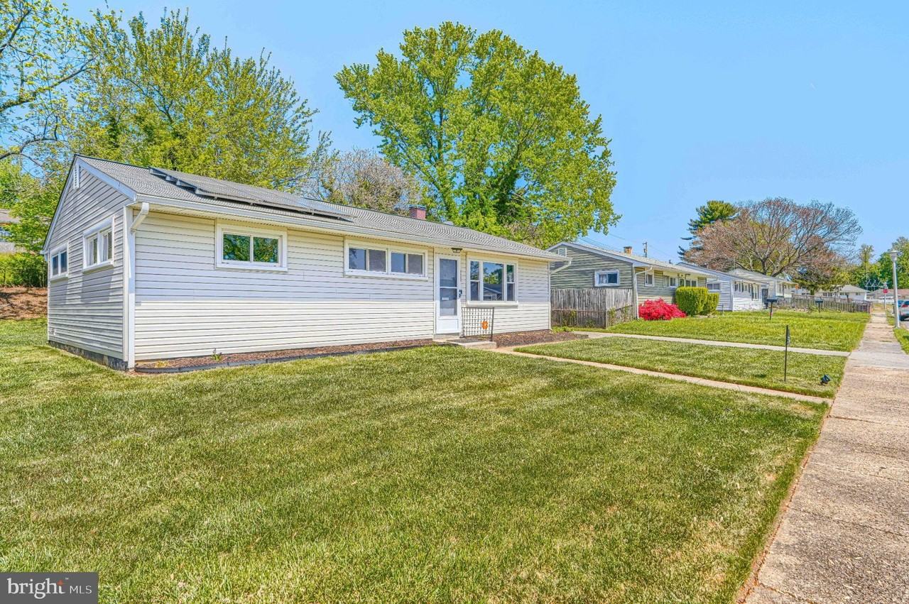 5506 Adleigh Ave - Photo 3 of 29