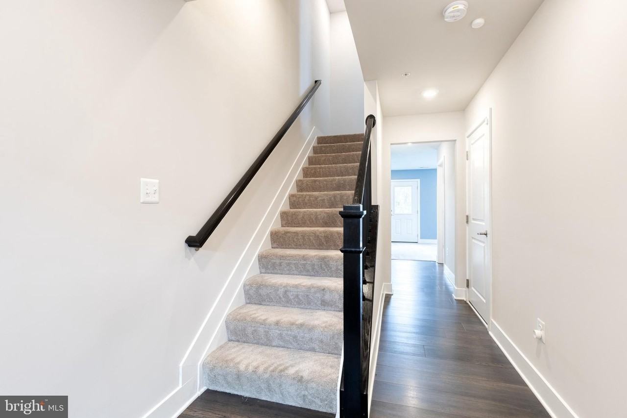 2006 Ivory Brook Rd - Photo 4 of 35