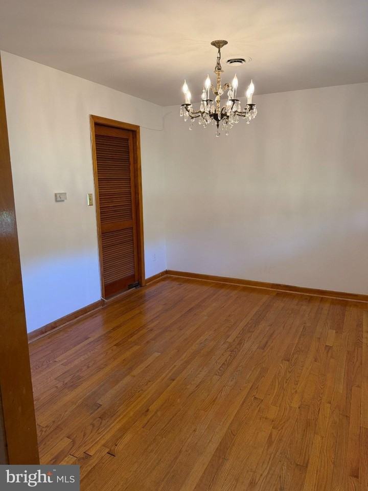 13994 Burntwoods Rd - Photo 2 of 8