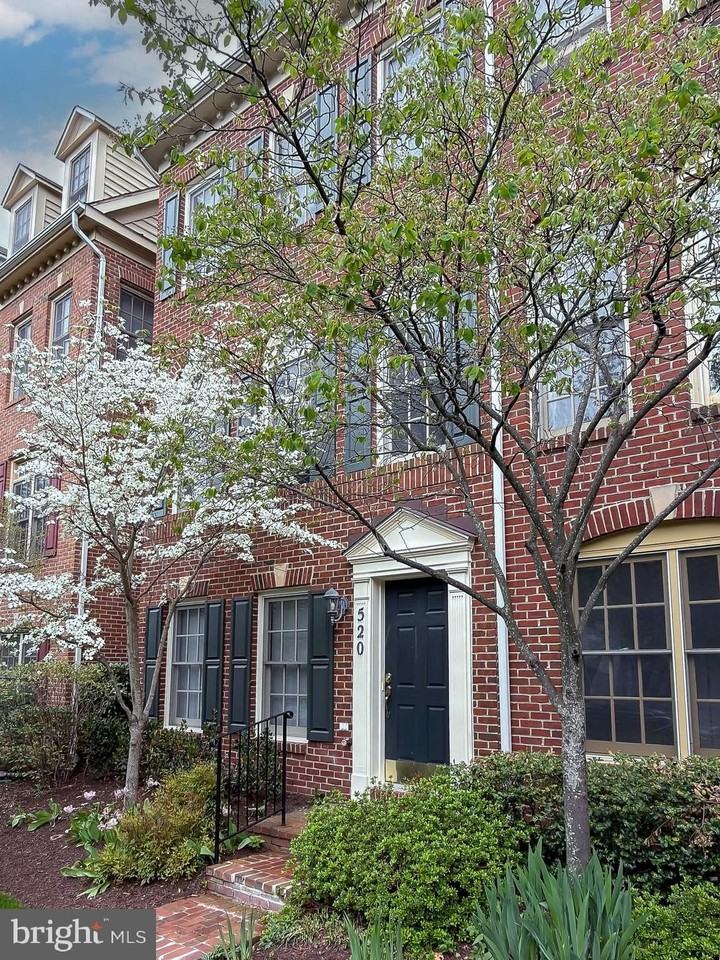 520 Casey Ln - Photo 2 of 50