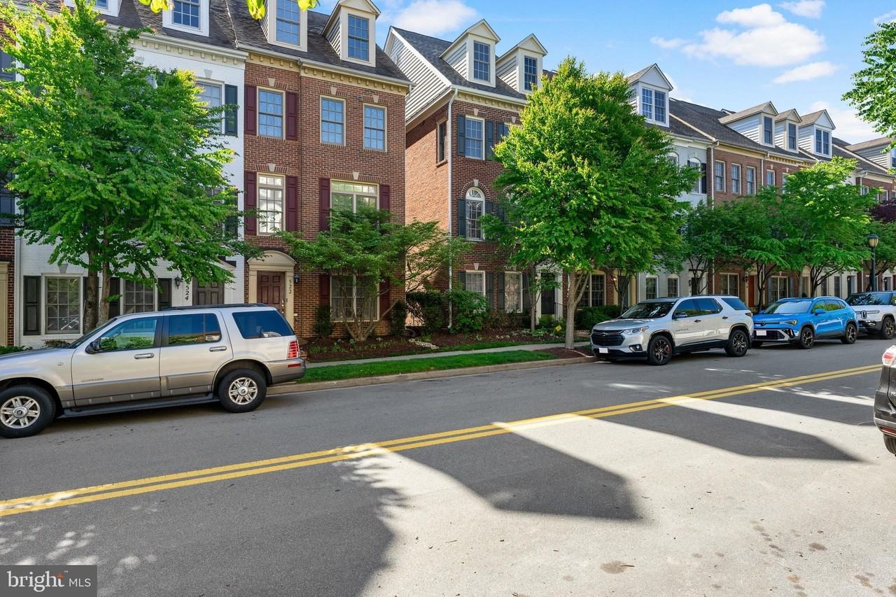 520 Casey Ln - Photo 3 of 50