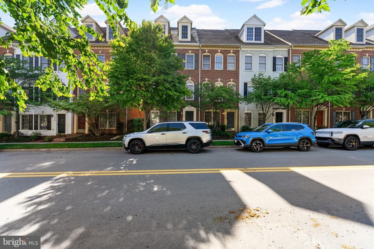 520 Casey Ln - Photo 4 of 50