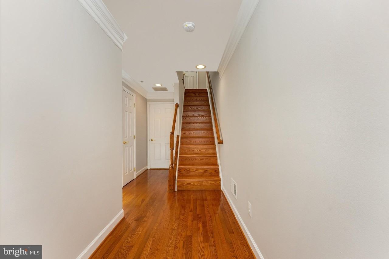 520 Casey Ln - Photo 7 of 50