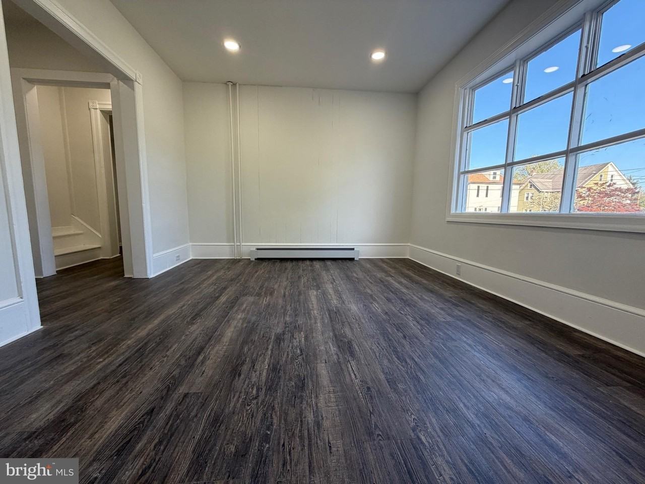 517 Bentley Ave #A - Photo 4 of 10