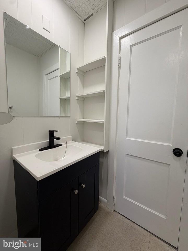 517 Bentley Ave #A - Photo 7 of 10