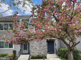 featured image of 828 Chanticleer