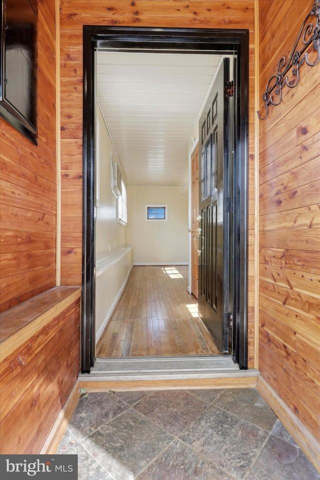 735 Newportville Rd - Photo 3 of 21