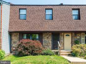 564 Coventry Ln - Photo 1 of 1