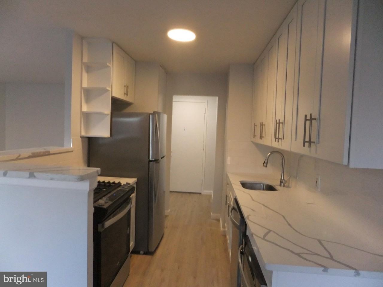 1640 Oakwood Dr #W214 - Photo 6 of 50