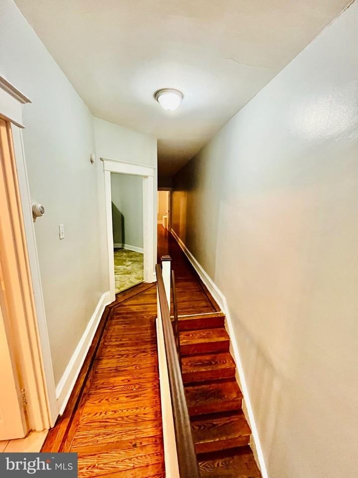 1959 69th Ave - Photo 6 of 11