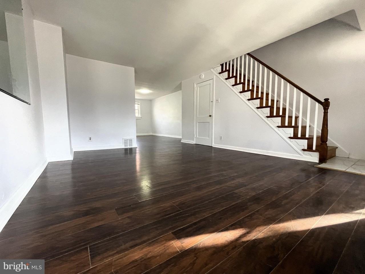 6363 Cottage St - Photo 3 of 9