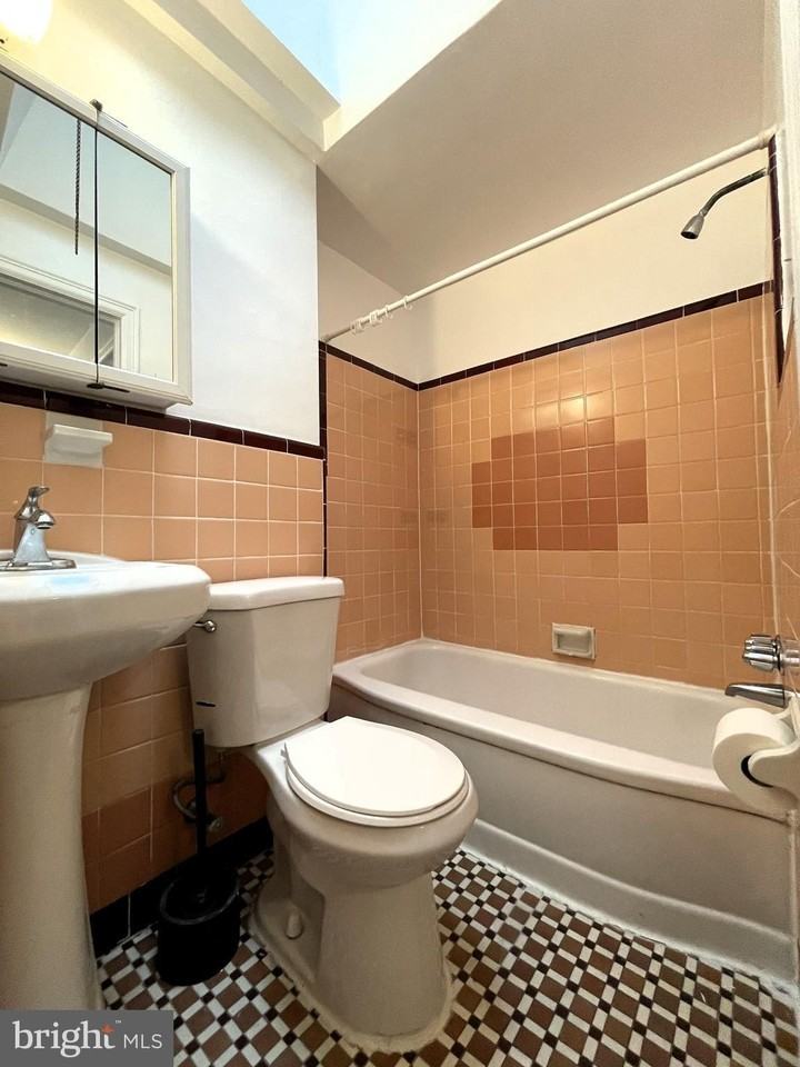 6363 Cottage St - Photo 6 of 9