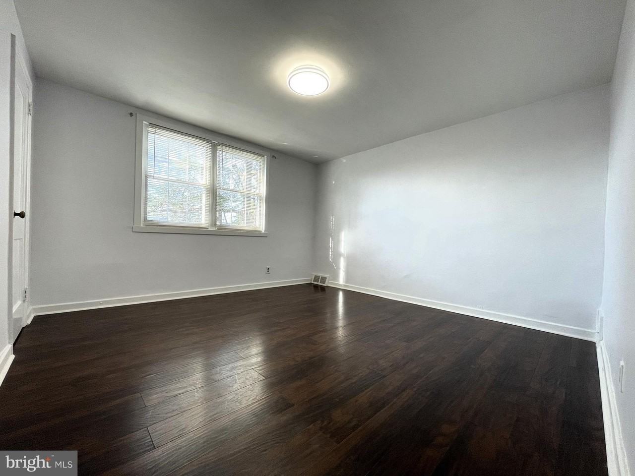 6363 Cottage St - Photo 7 of 9