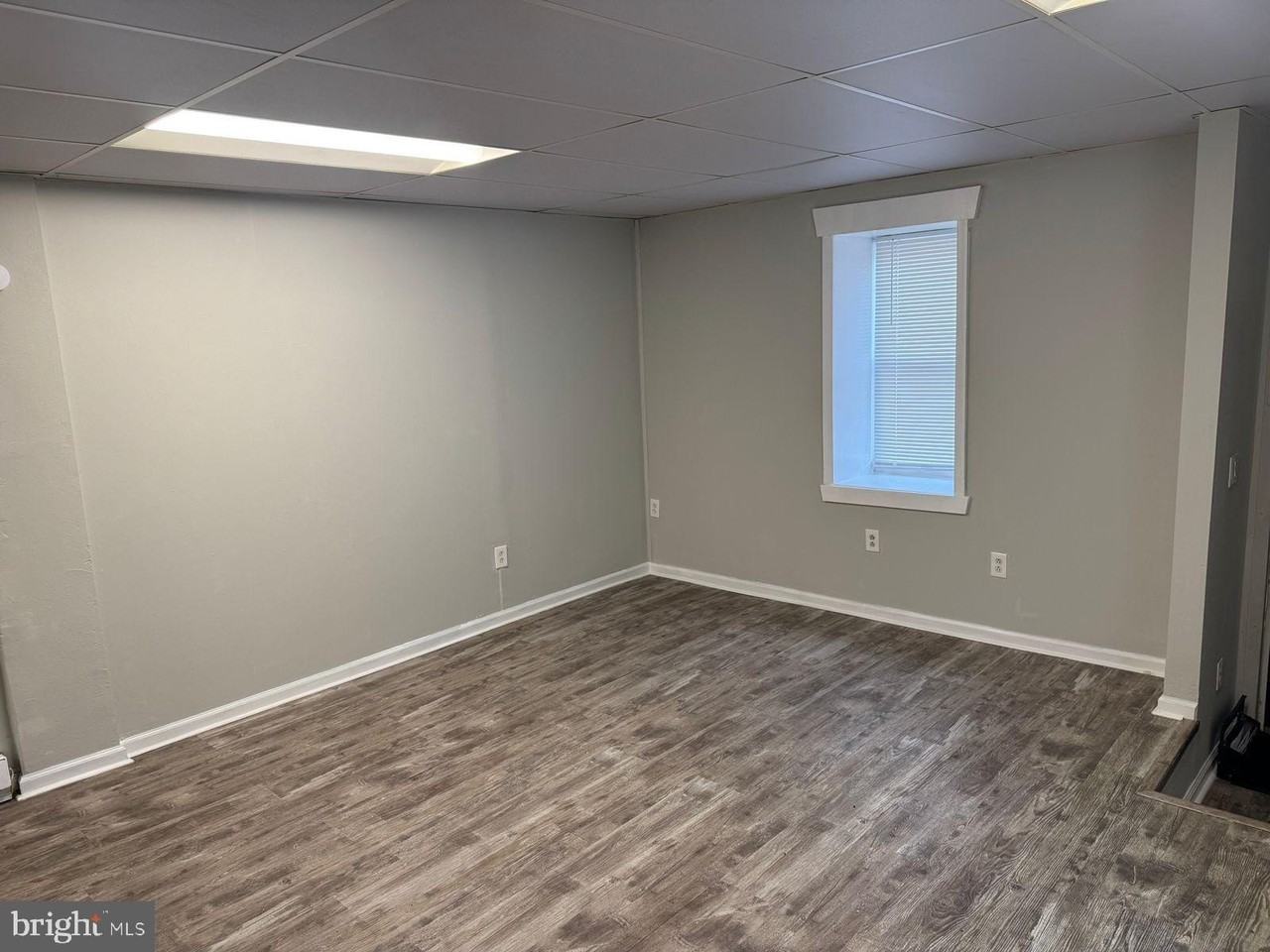 2268 E Clearfield St #1stFL - Photo 3 of 8