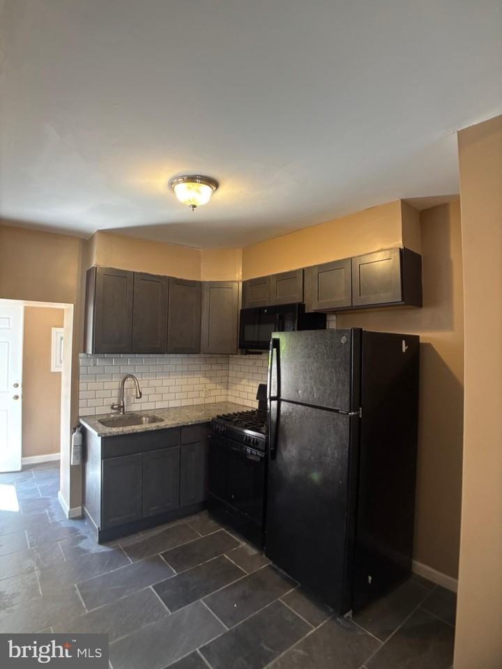 2054 E Ann St - Photo 3 of 22