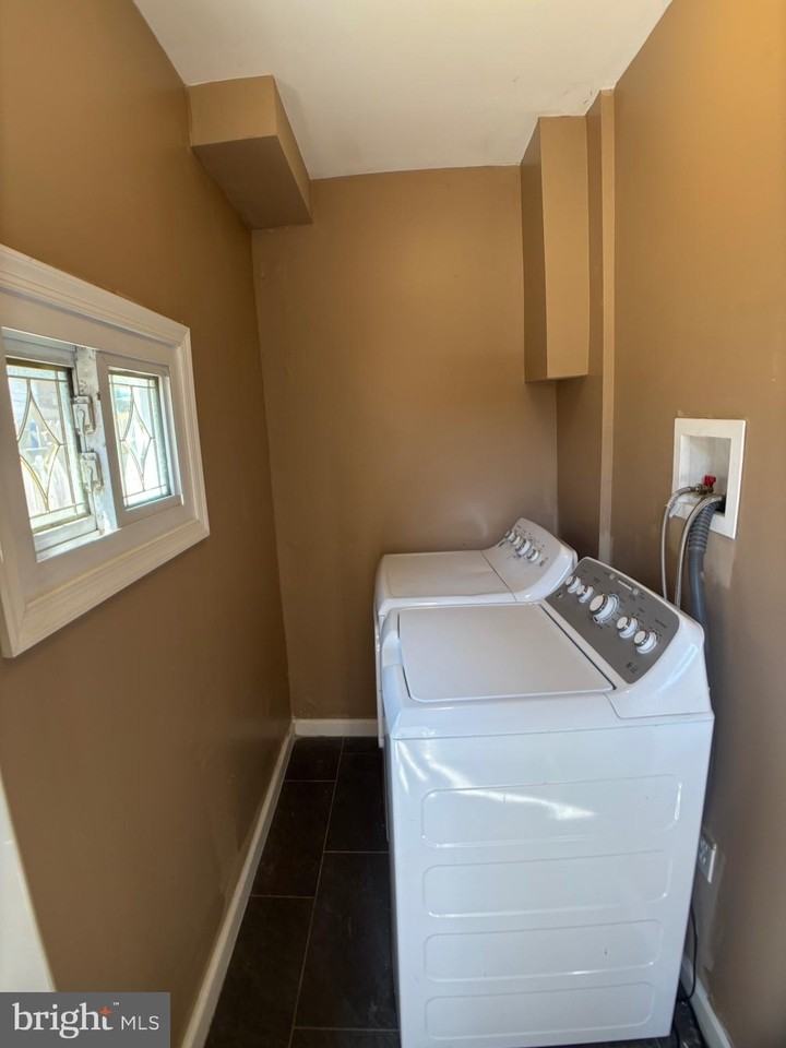 2054 E Ann St - Photo 6 of 22