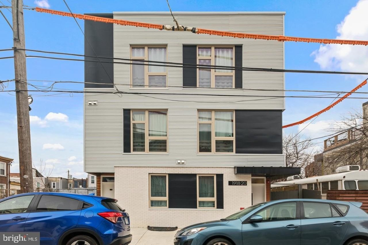 1917 E Letterly St #E - Photo 3 of 13