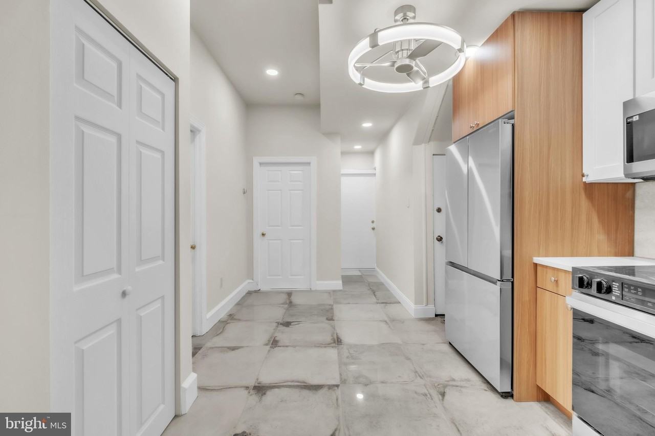 1823 S Broad St #1 - Photo 7 of 22